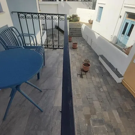 Twelve 12 Islands * Szími