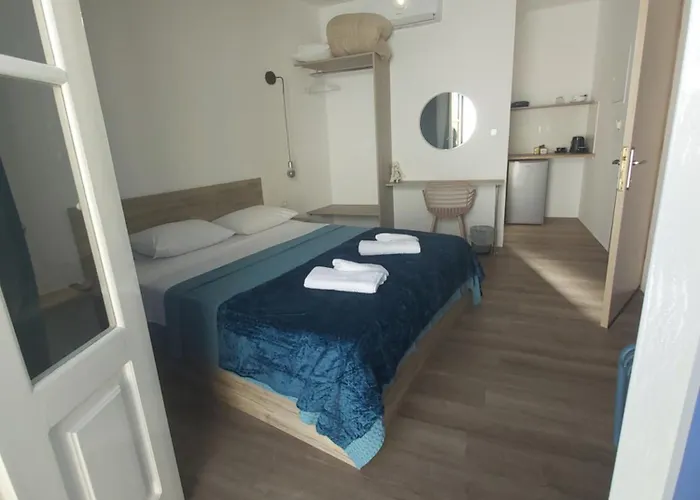 Twelve 12 Islands * Szími