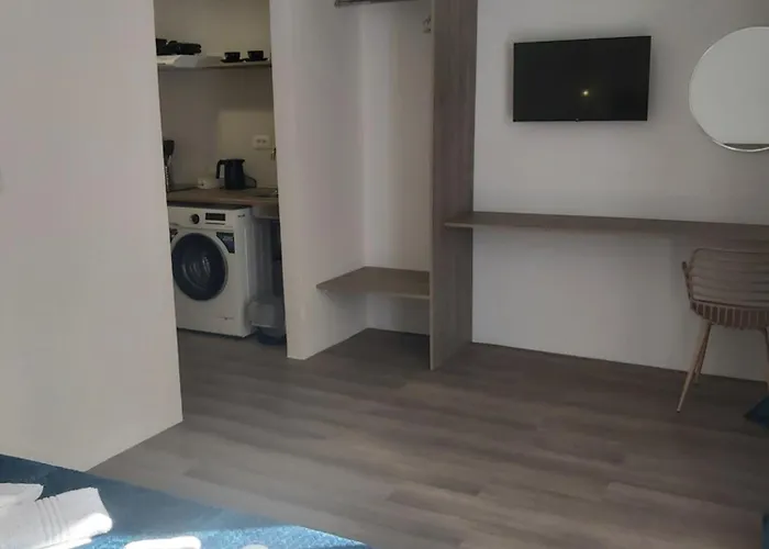 Twelve 12 Islands Apartmanhotel *