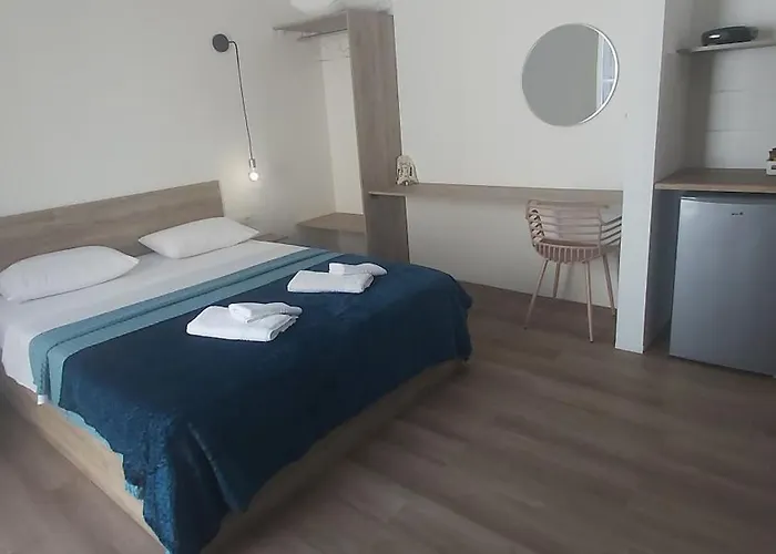 Twelve 12 Islands Apartmanhotel Szími