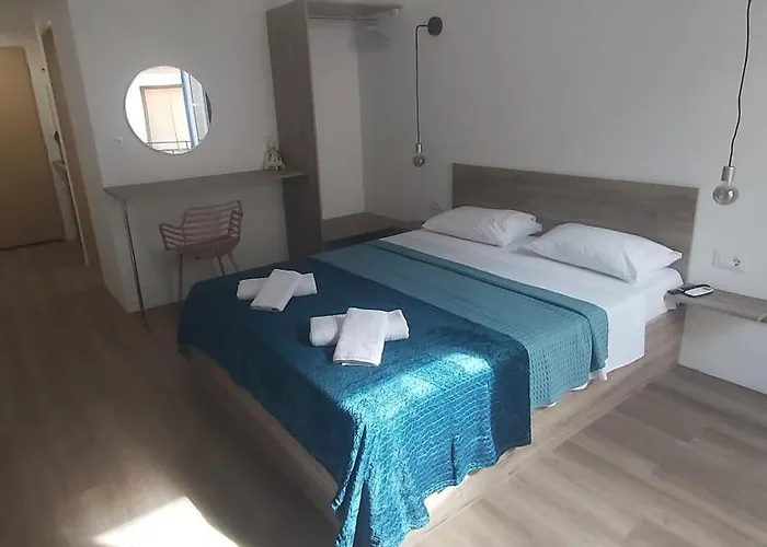 Twelve 12 Islands Apartmanhotel Szími